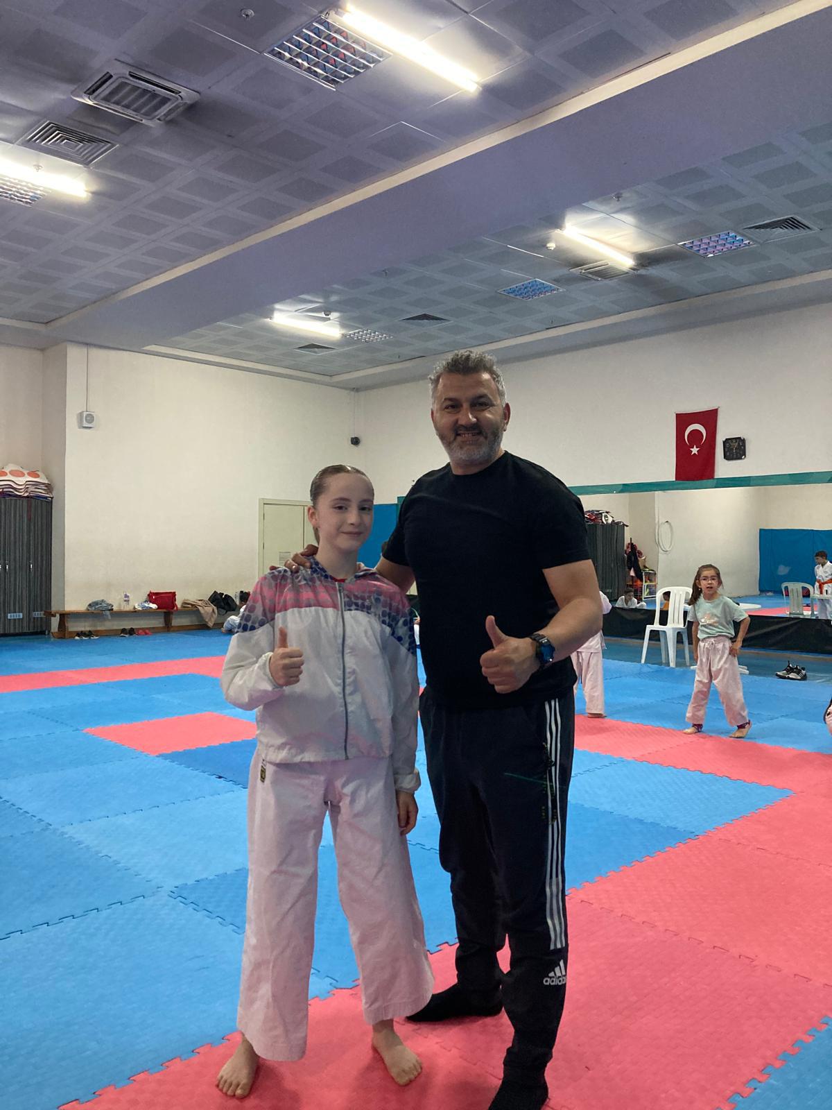Zeynep Naz Kahvecigil, 29. Balkan Çocuklar Karate Şampiyonası’nda Ülkemizi  Temsil Edecek